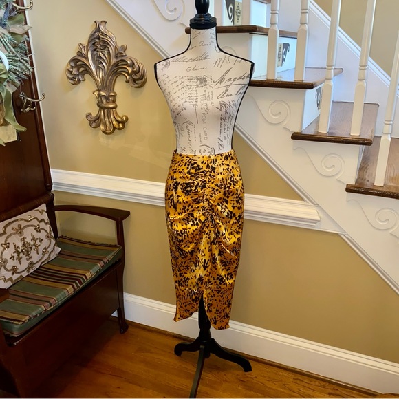 Buddy Love satin leopard print midi skirt - Picture 7 of 12